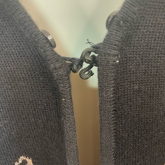 Chicos long sweater with pockets and hook/eye closure. - Picture 4 of 4